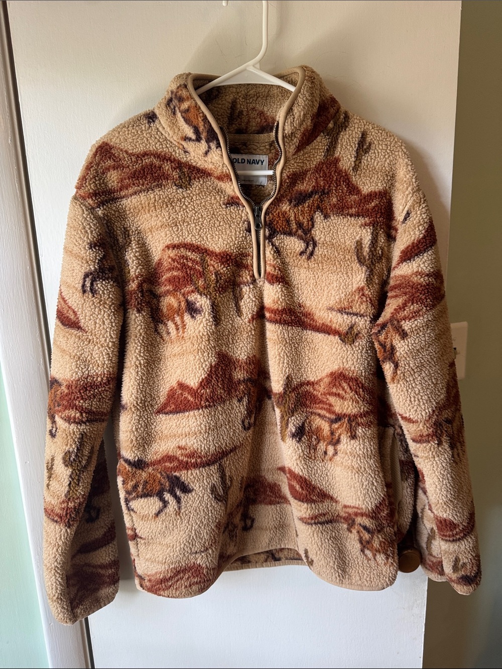 Old Navy Men’s Beige and Brown Sherpa Zip Pullover with Horse Print